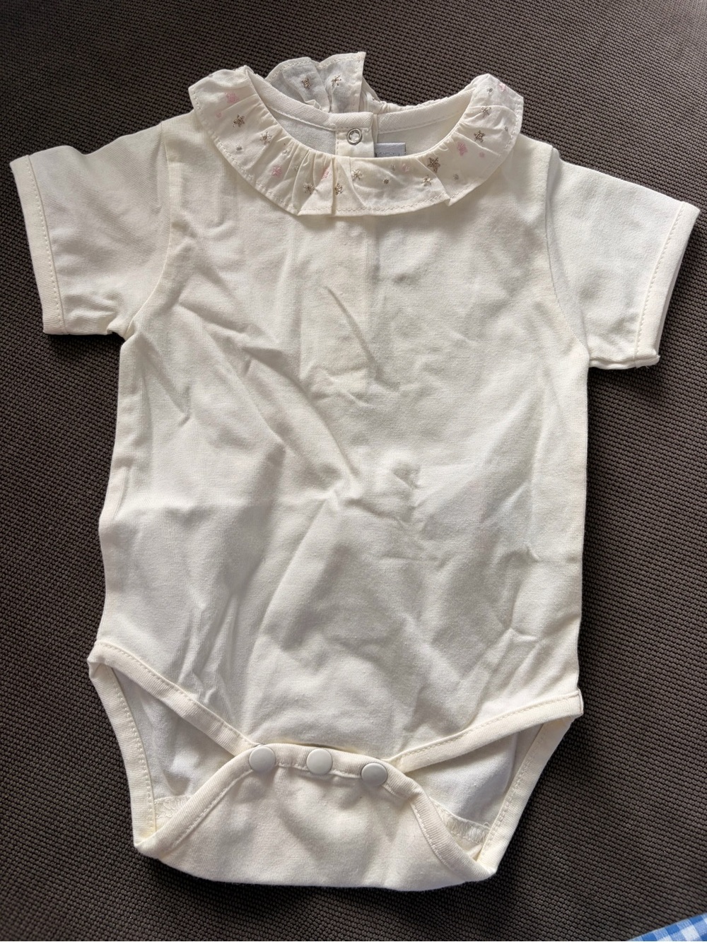 Tartine et Chocolat Cream Ruffle-Collar Baby Bodysuit